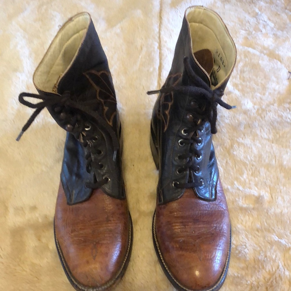 Hondo western lace up boots 3232